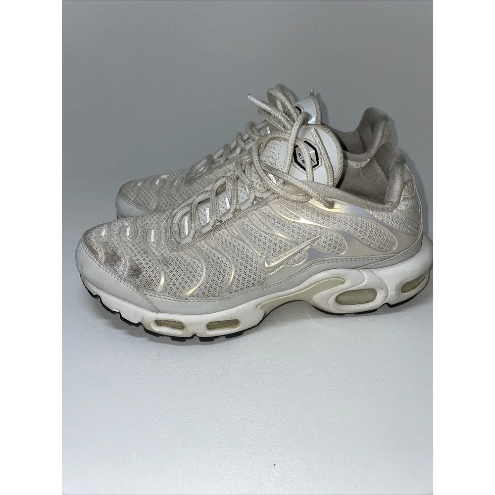 Women's Size 6.5 Nike Air Max Plus White Running‎ Shoes